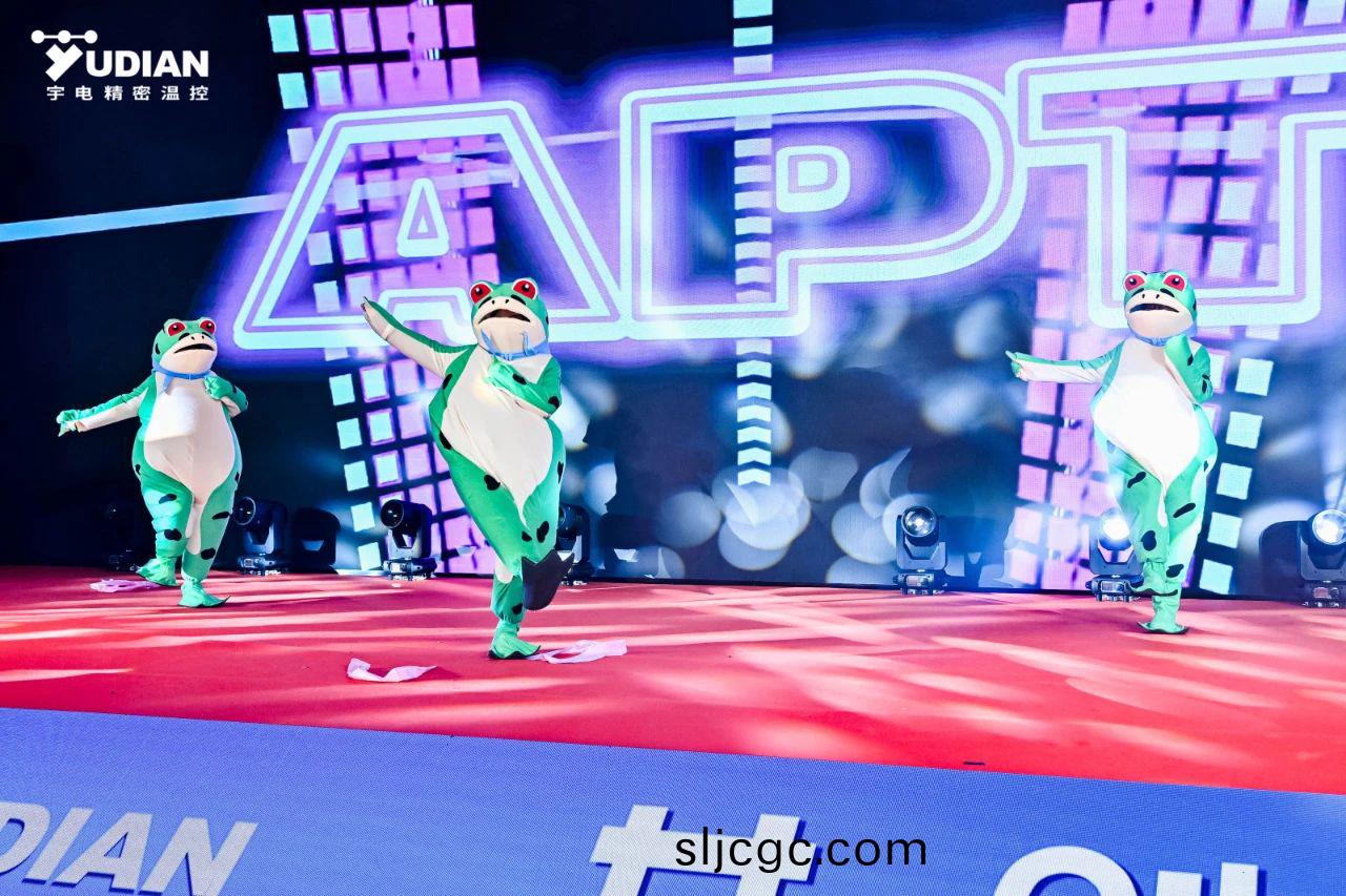 羣青(qing).jpg 羣(qun)青(qing).jpg